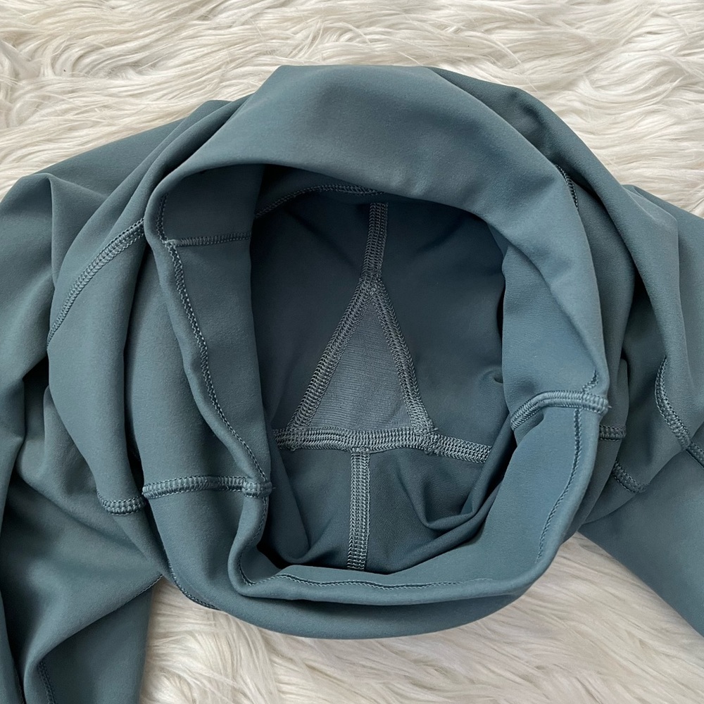 {Lululemon} In Movement 7/8 Tight Everlux in Green - Women's 2 - Picture 9 of 13